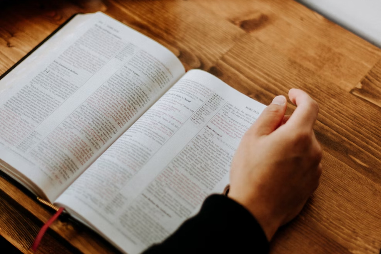 landing_page.about_us.beliefs.img_alt_text